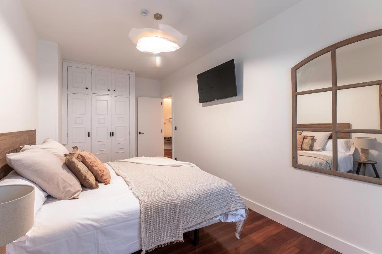 New! Lovely 4-Bedroom Loft In Bilbao Buitenkant foto