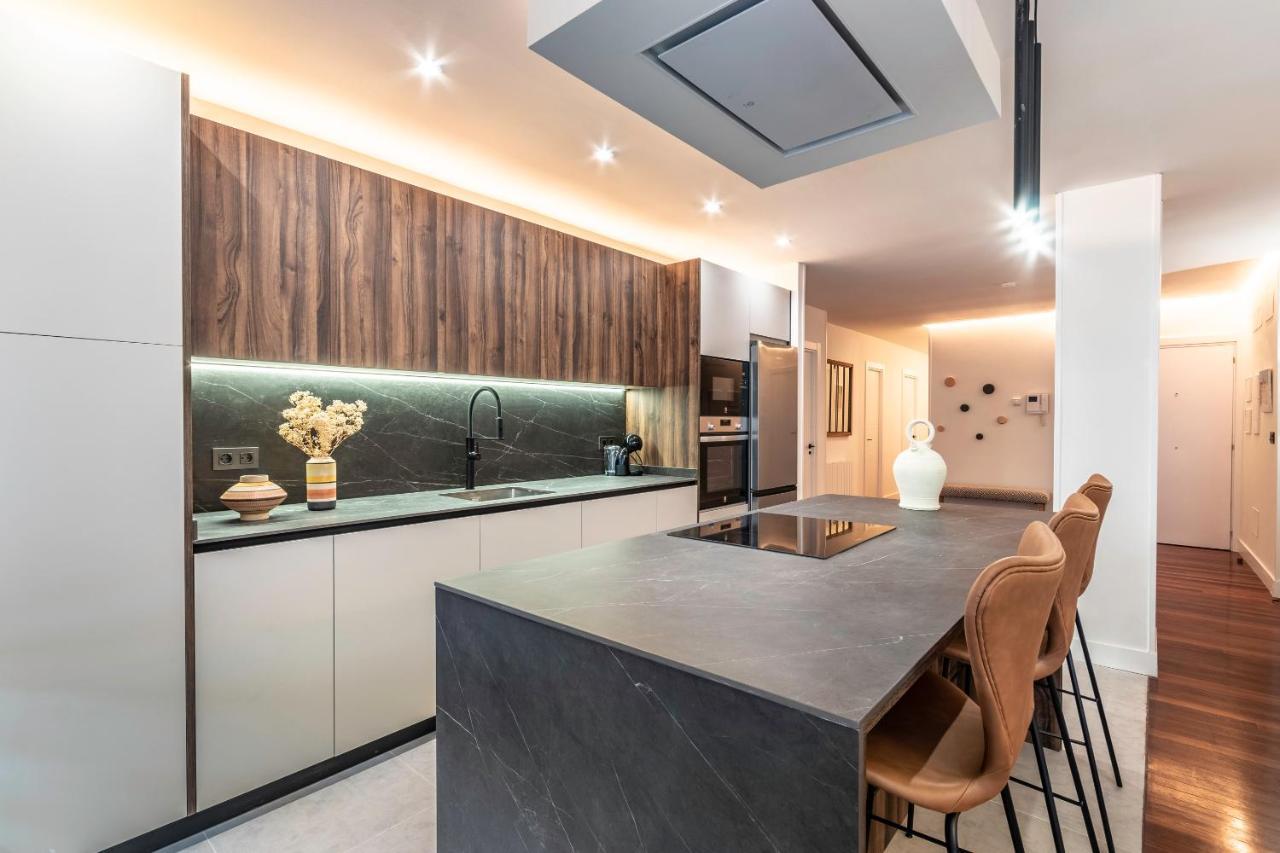New! Lovely 4-Bedroom Loft In Bilbao Buitenkant foto