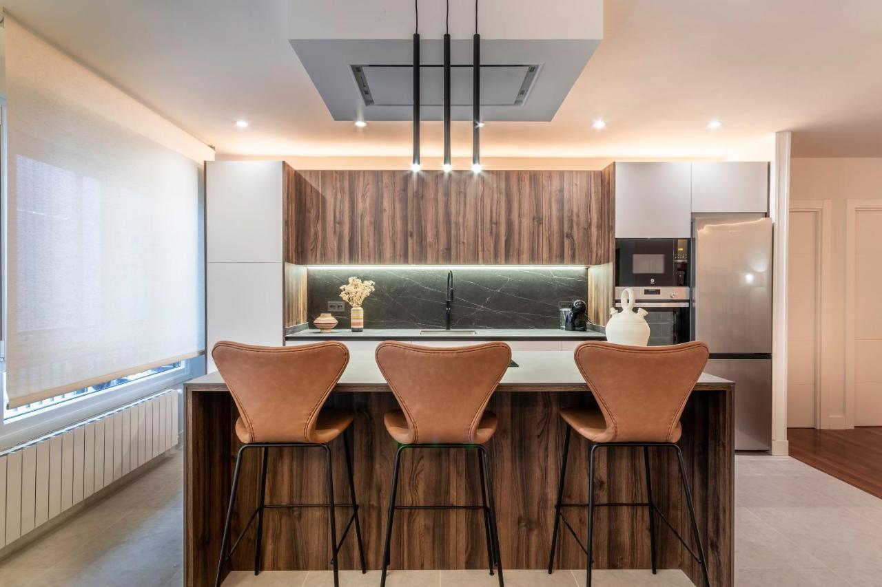New! Lovely 4-Bedroom Loft In Bilbao Buitenkant foto