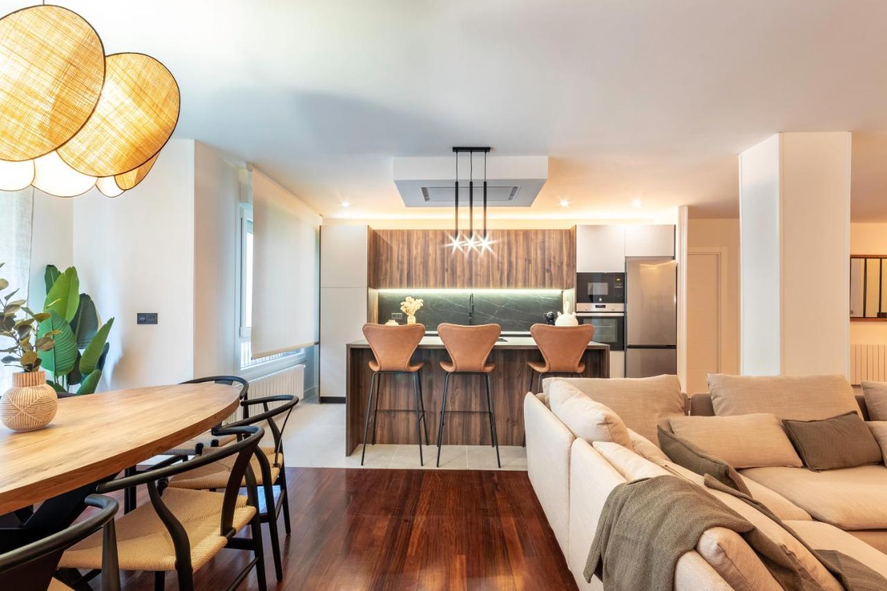 New! Lovely 4-Bedroom Loft In Bilbao Buitenkant foto