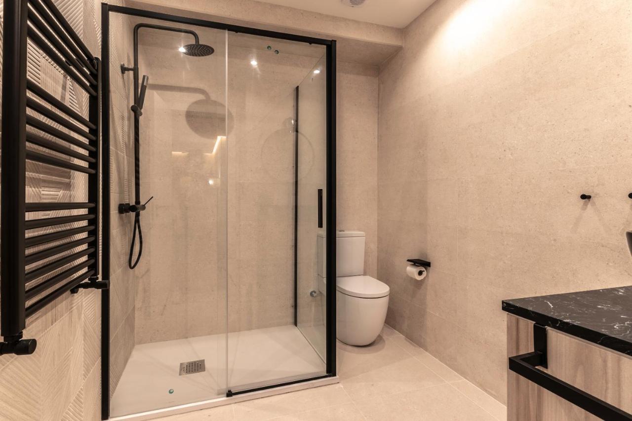 New! Lovely 4-Bedroom Loft In Bilbao Buitenkant foto